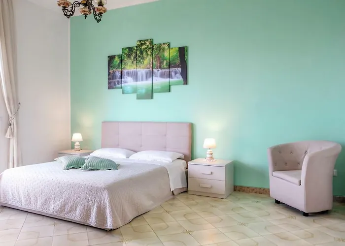 Alojamento de Acomodação e Pequeno-almoço Hills 4*